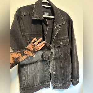 Abercrombie oversized denim jacket black trucker jacket L EUC
